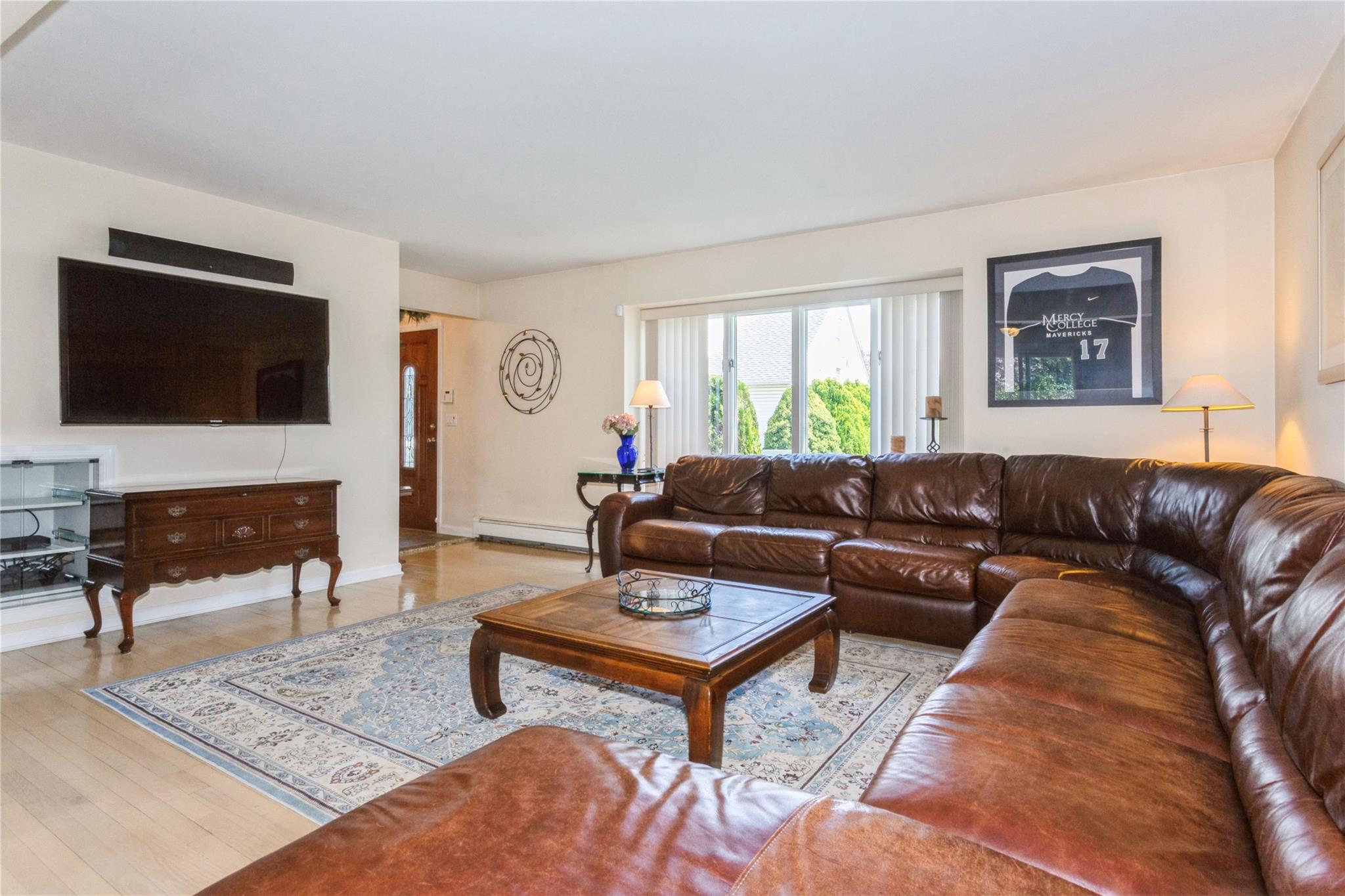 1 Cedar Road, Malverne, New York image 8