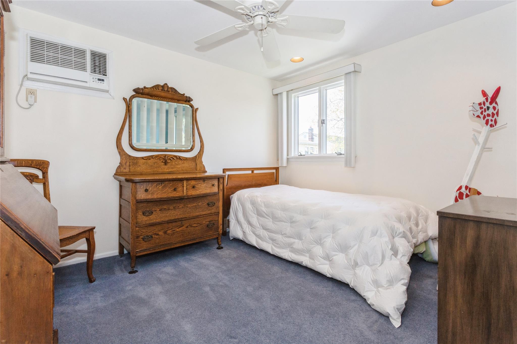 1 Cedar Road, Malverne, New York image 26