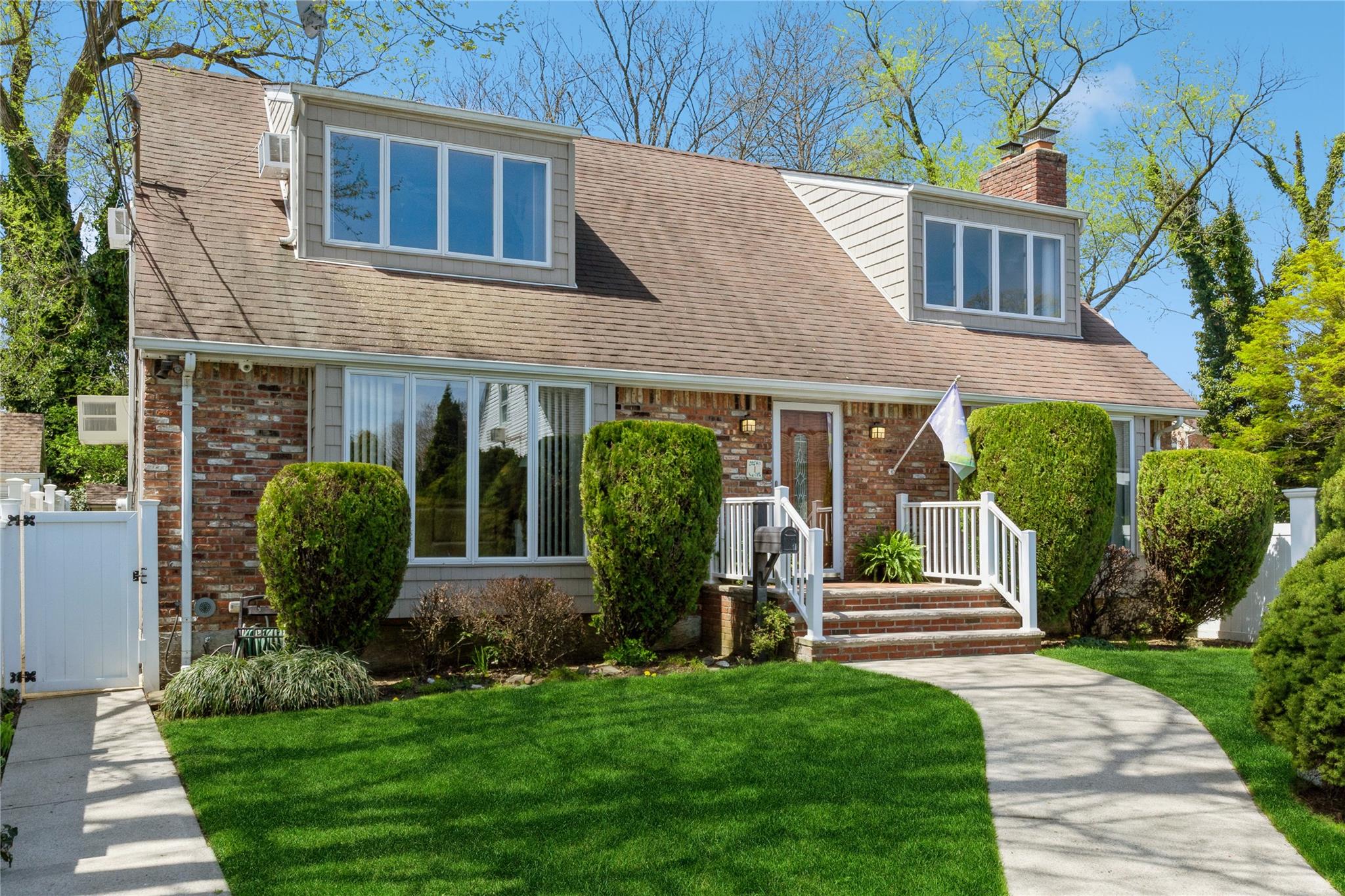 1 Cedar Road, Malverne, New York image 34