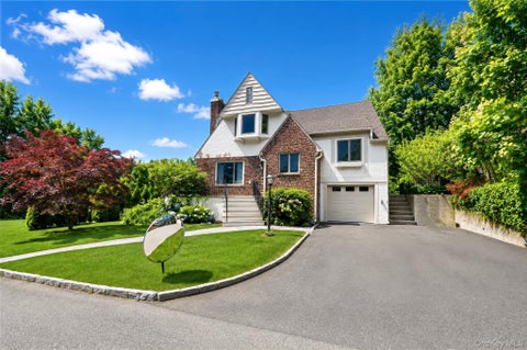 Homes For Sale - 10 Cherry Avenue<br/> New Rochelle, NY 10801