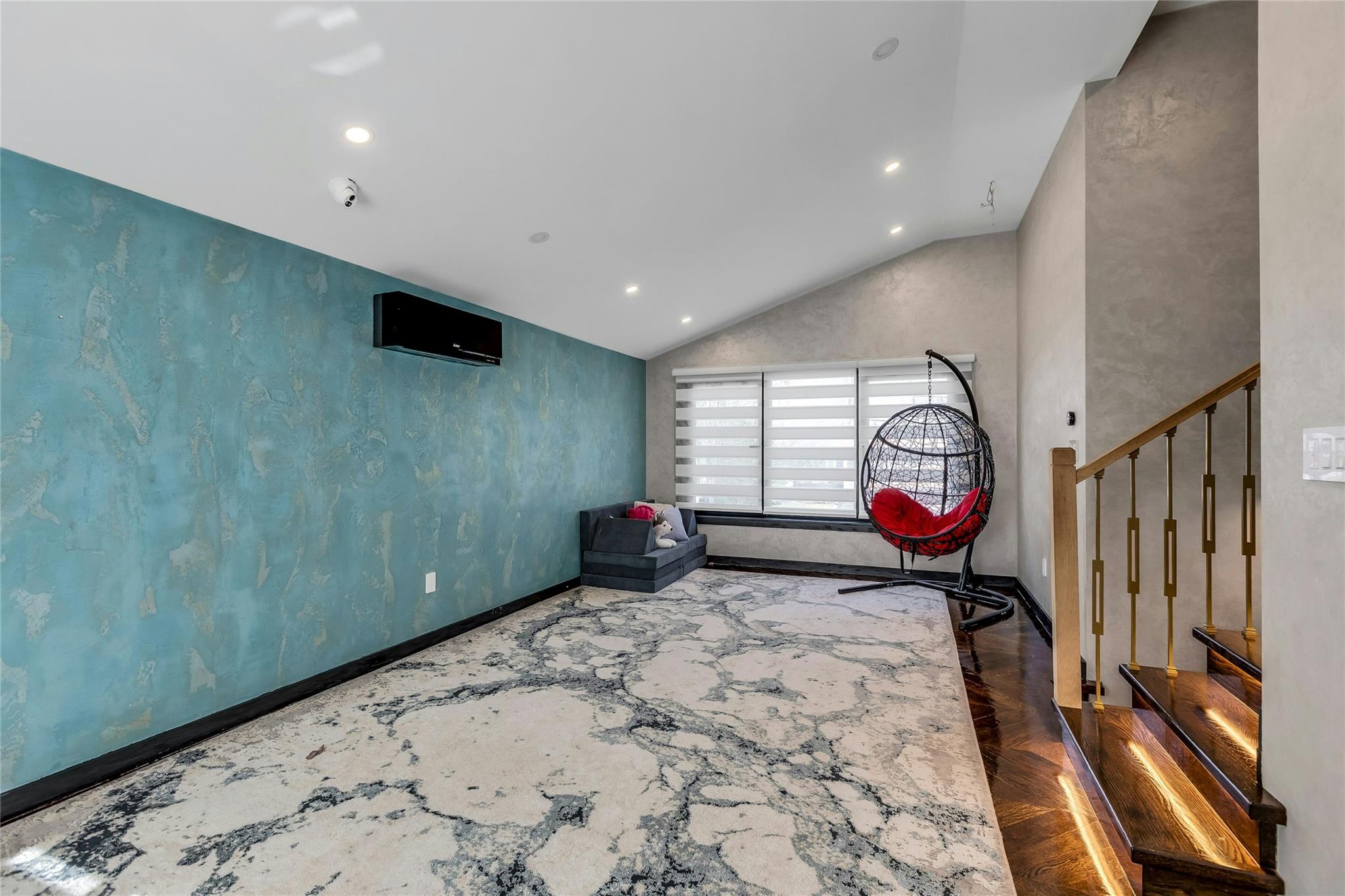 37 Carldon Lane, Hauppauge, New York image 14