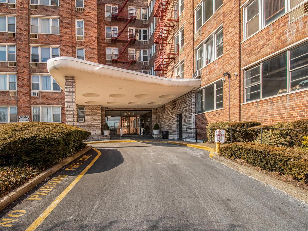 333 Bronx River Road #527, Yonkers, New York image 19