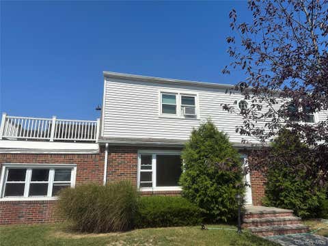 Apartment For Rent - 375 E Chester Street<br/> Long Beach, NY 11561