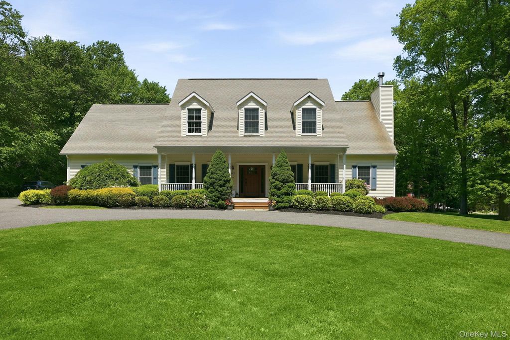 Photo of 882 Kipling Drive, Yorktown Heights, NY 10598 (MLS # 993540)