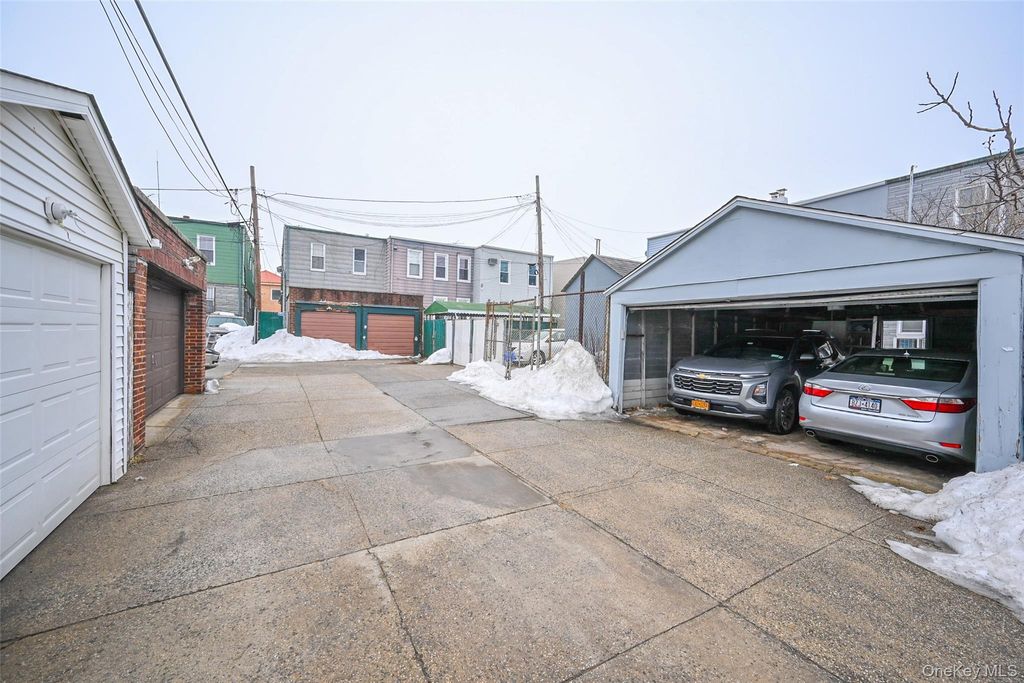 Photo of 72-19 72 Street, Glendale, NY 11385 (MLS # 965640)