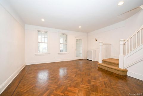 72-19 72 Street Glendale NY 11385