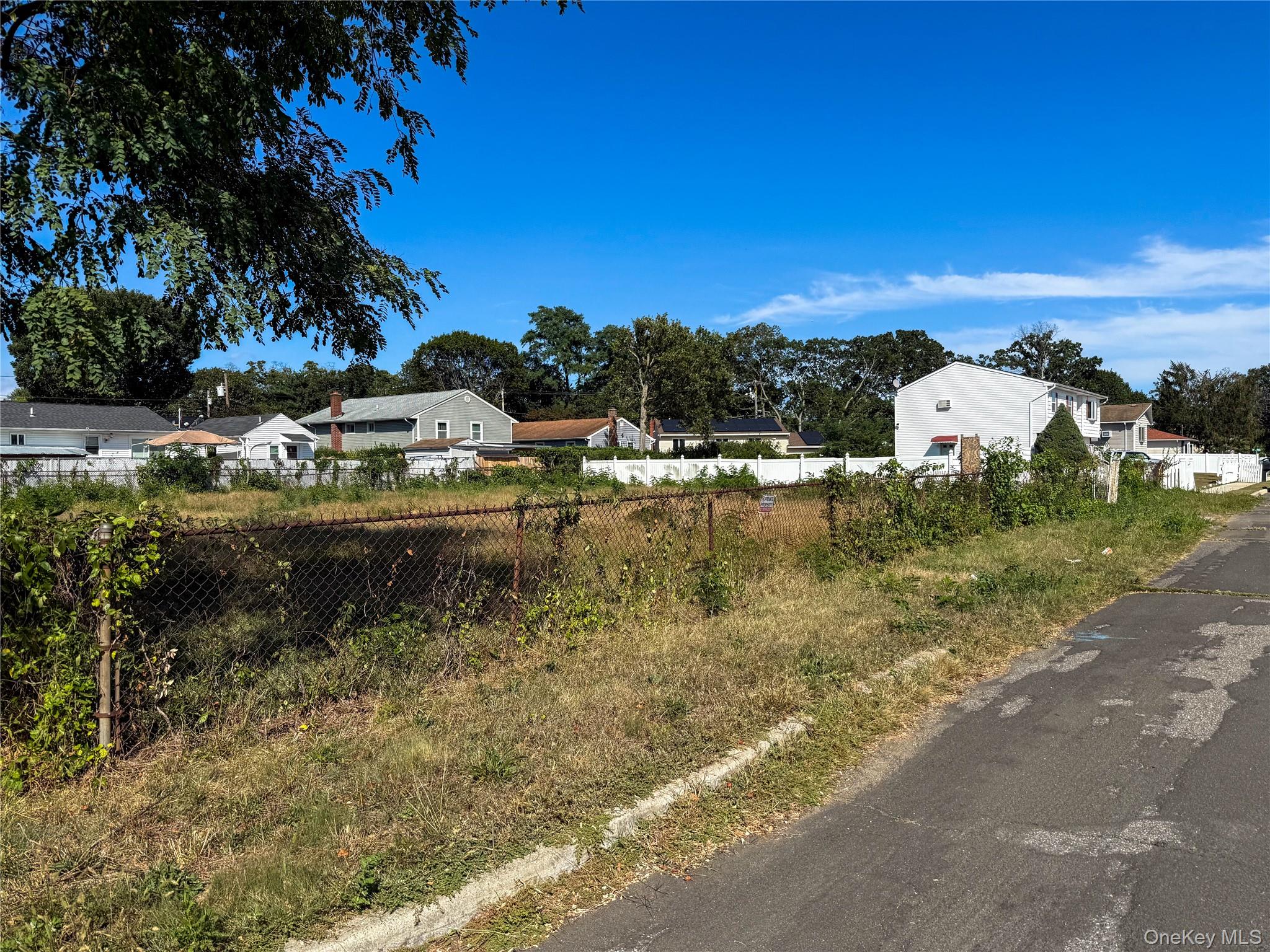 485 LOT B 42nd Street