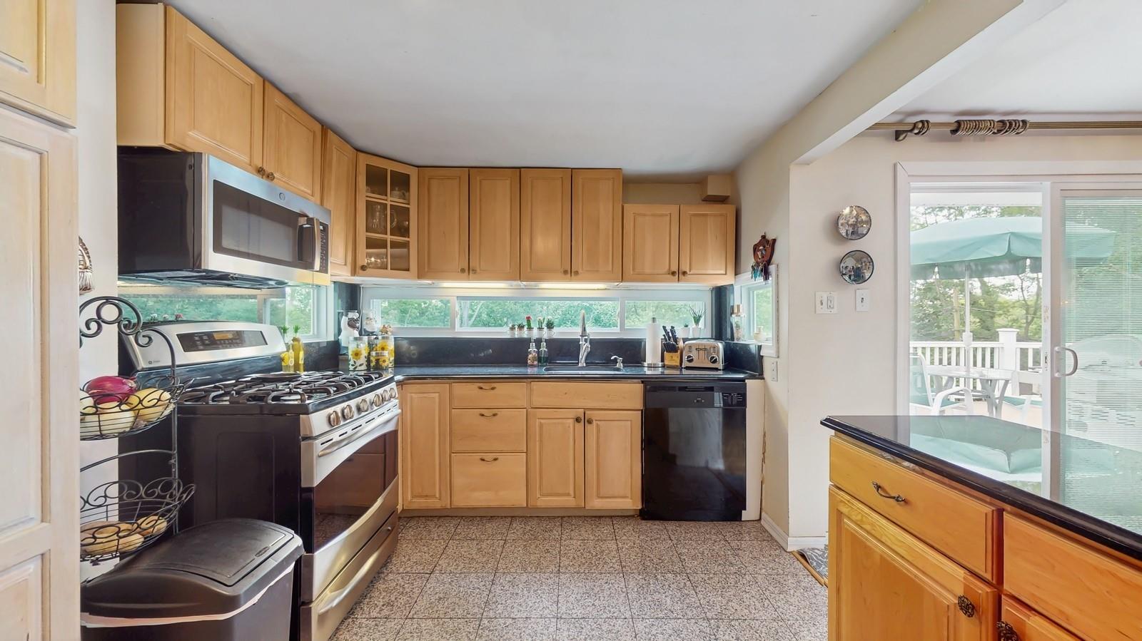 64 Shady Lane, Huntington, New York image 14