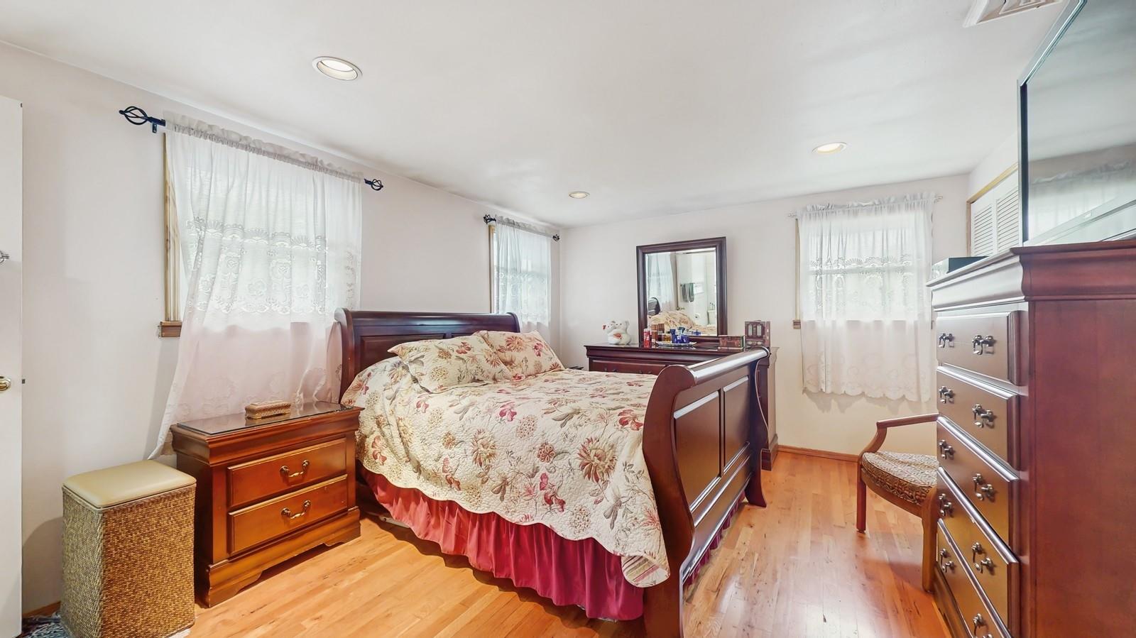 64 Shady Lane, Huntington, New York image 16