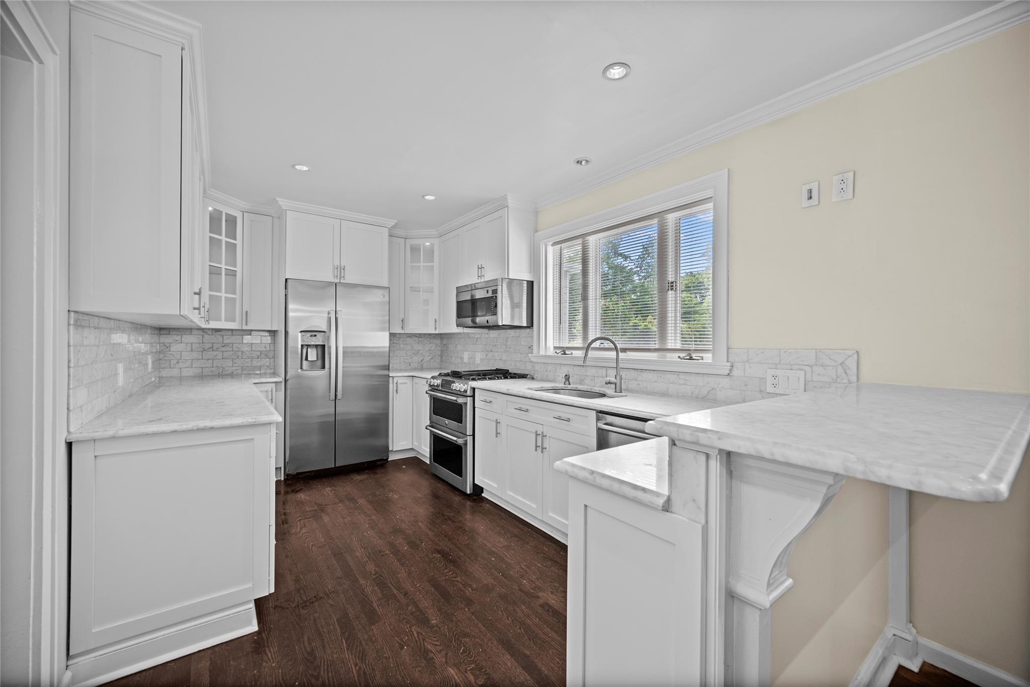 26 Crane Avenue, White Plains, New York image 12