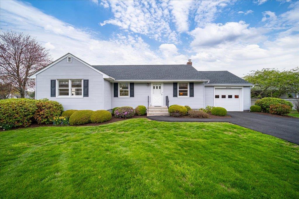 24 Heath Road, Fishkill, New York image 1