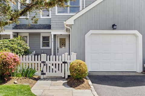Condo For Sale - 61 Brittany Lane<br/> Westhampton Beach, NY 11978