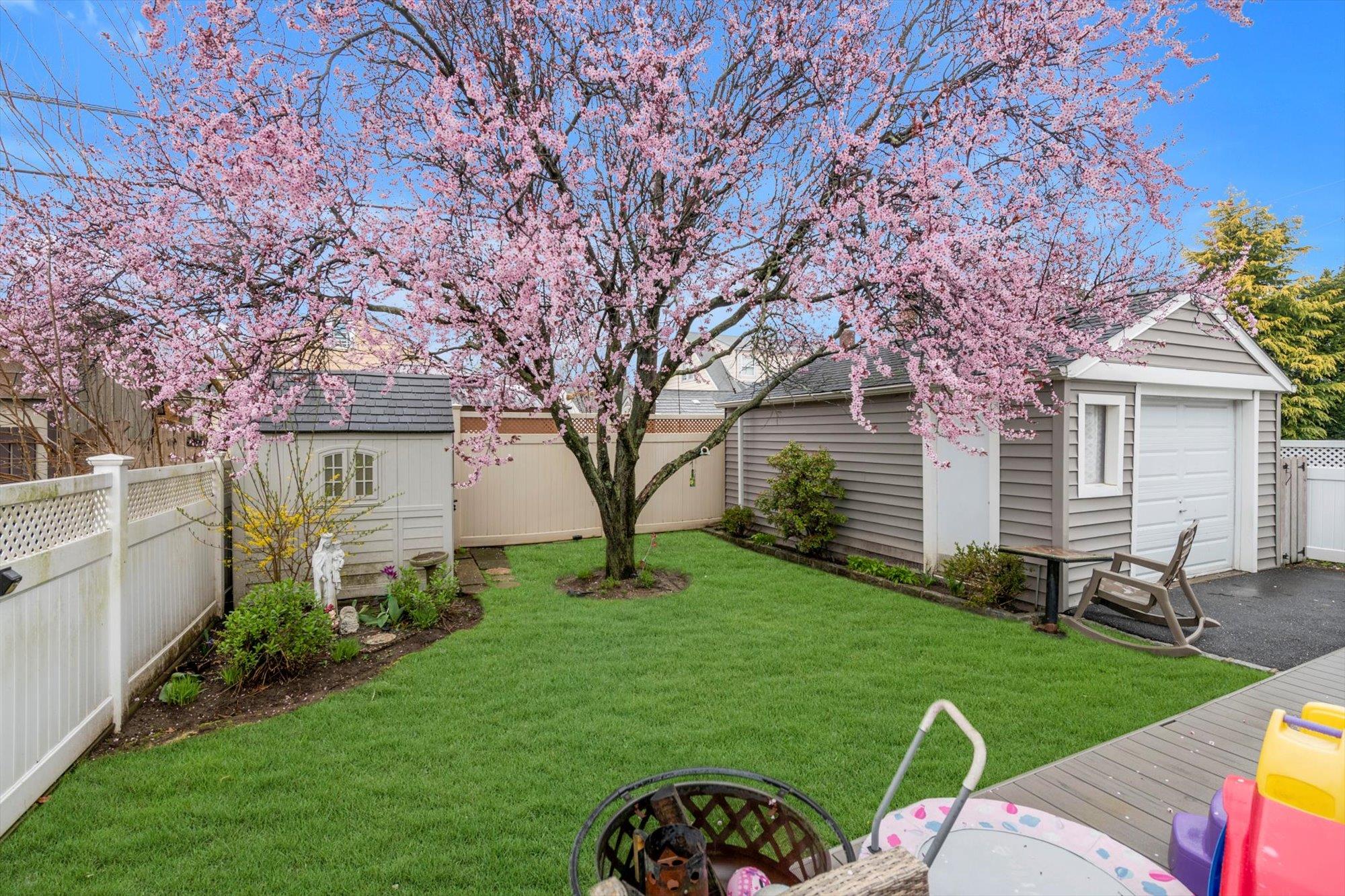 77 Landau Avenue, Elmont, New York image 20
