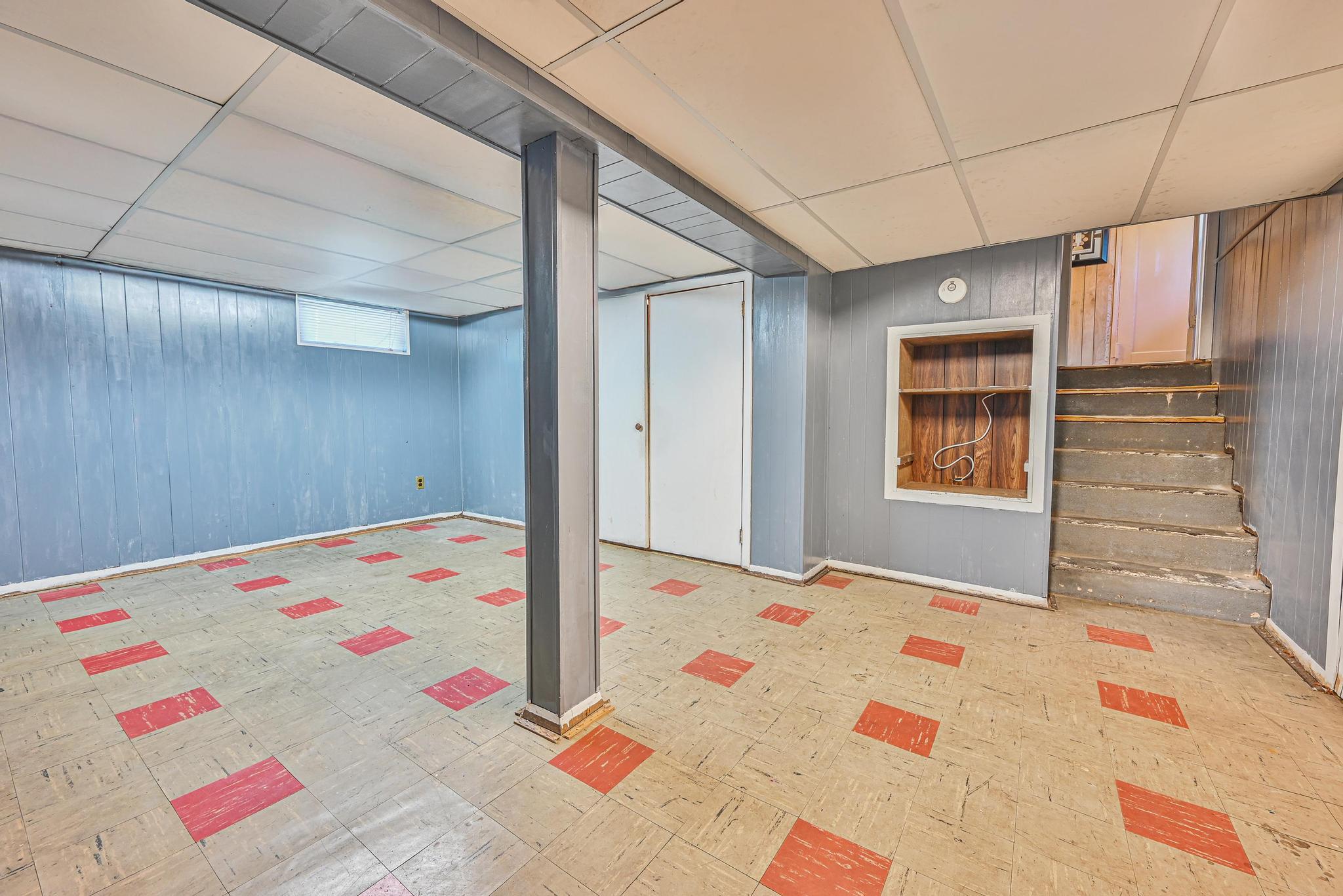 652 Shady Street, Hempstead, New York image 16