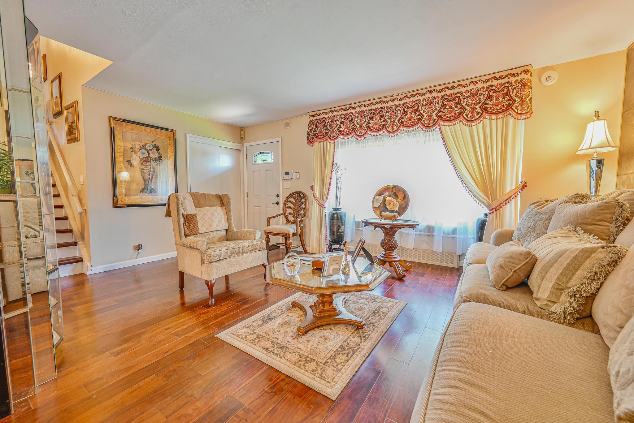 652 Shady Street, Hempstead, New York image 6