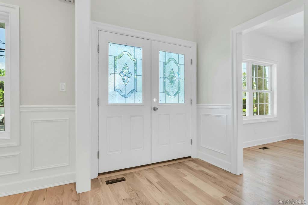 Photo of 36 Michigan Avenue, Massapequa, NY 11758 (MLS # 1033192)