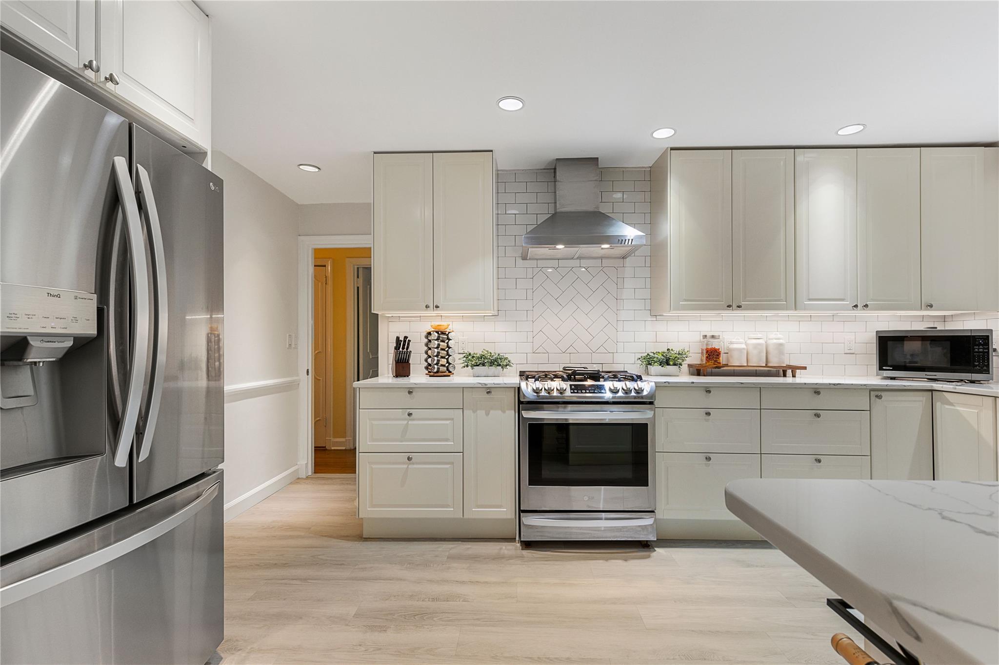 39 Larchwood Road, Larchmont, New York image 7