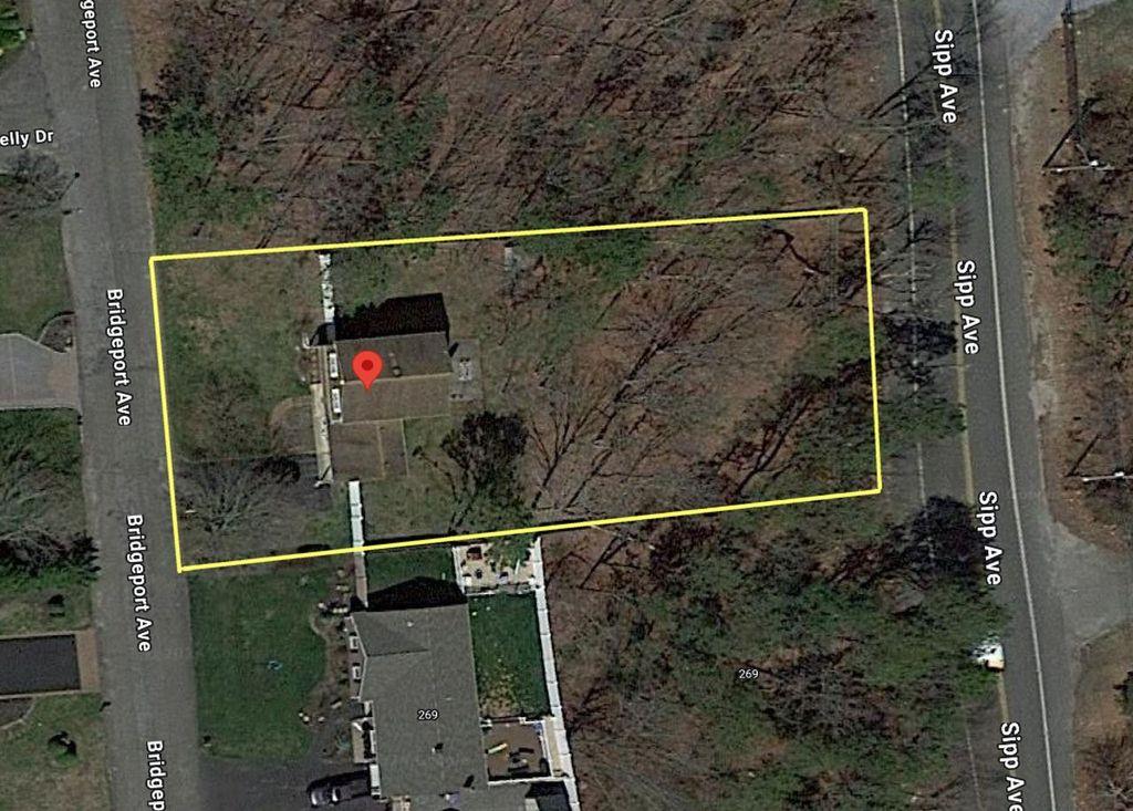 Sipp Avenue, Medford, New York image 2