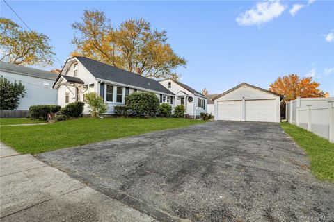 Photo of 218 S 3rd Street, Lindenhurst, NY 11757 (MLS # 931377)