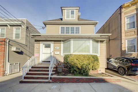 66-71 74th Street Middle Village NY 11379