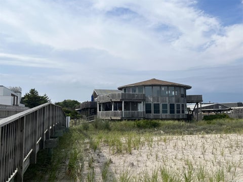 Homes For Rent - 85 Bungalow Walk<br/> Ocean Beach, NY 11770