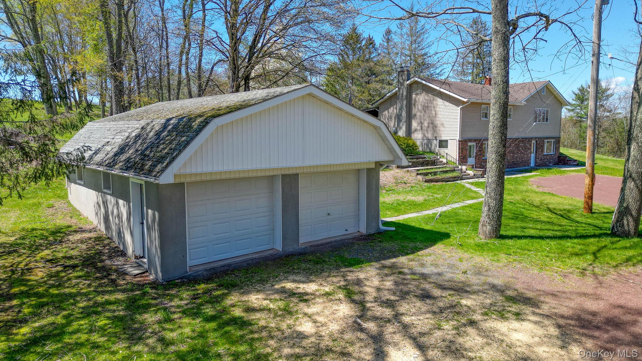 208 Shortcut Road