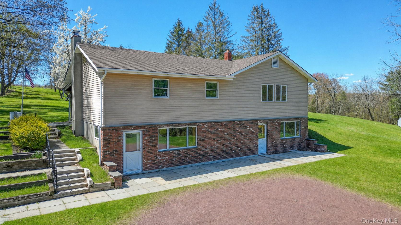 208 Shortcut Road