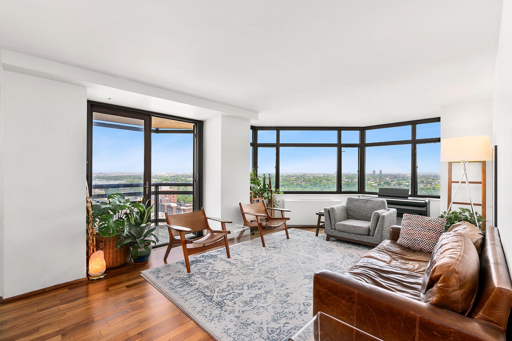 Rental Property at Queens Boulevard 18H, Forest Hills, Queens, NY - Bedrooms: 2 
Bathrooms: 2 
Rooms: 5  - $4,900 MO.