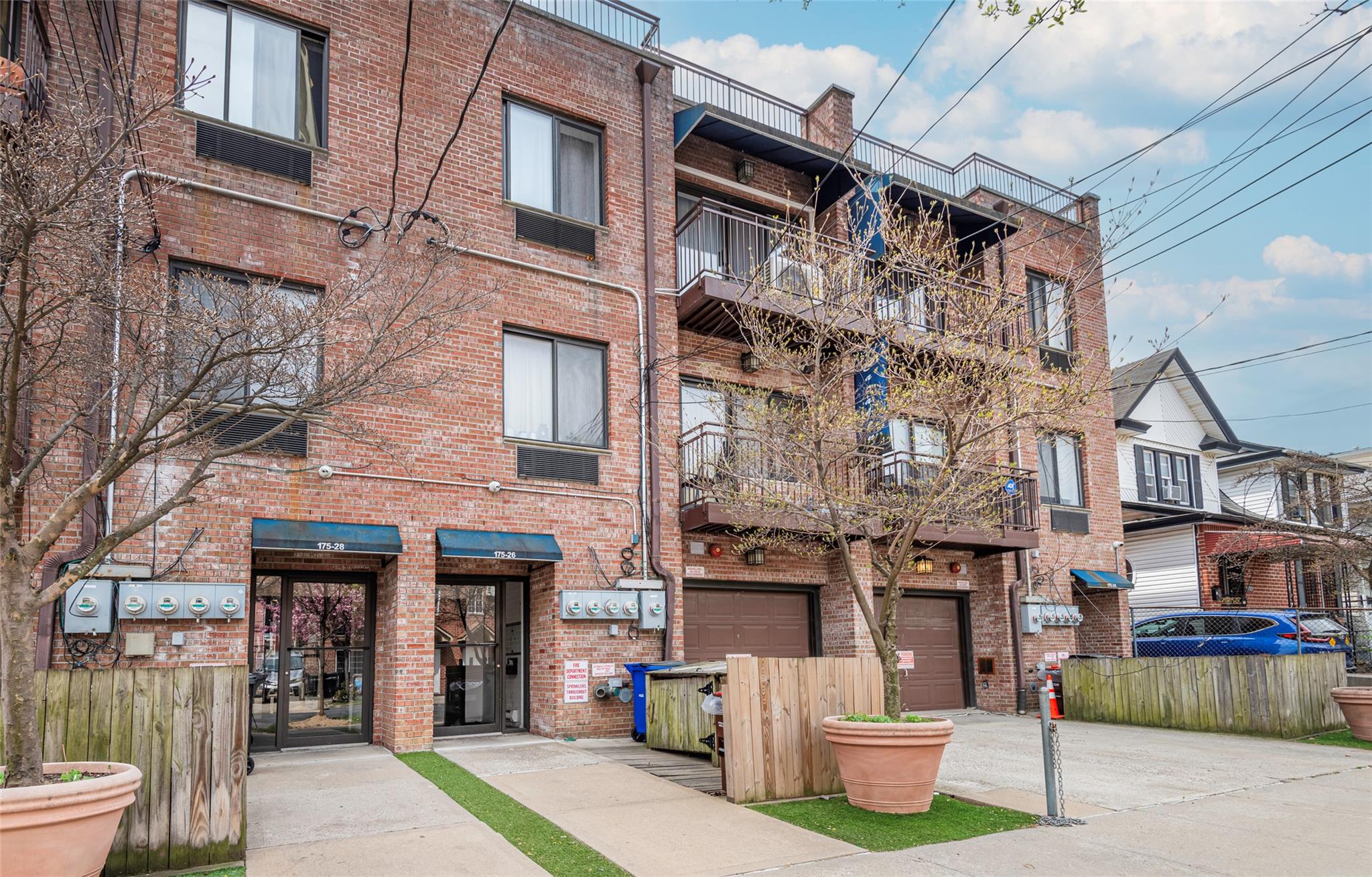 89th Avenue D, Jamaica, Queens, NY - 1 Bedrooms  
1 Bathrooms  
3 Rooms - 