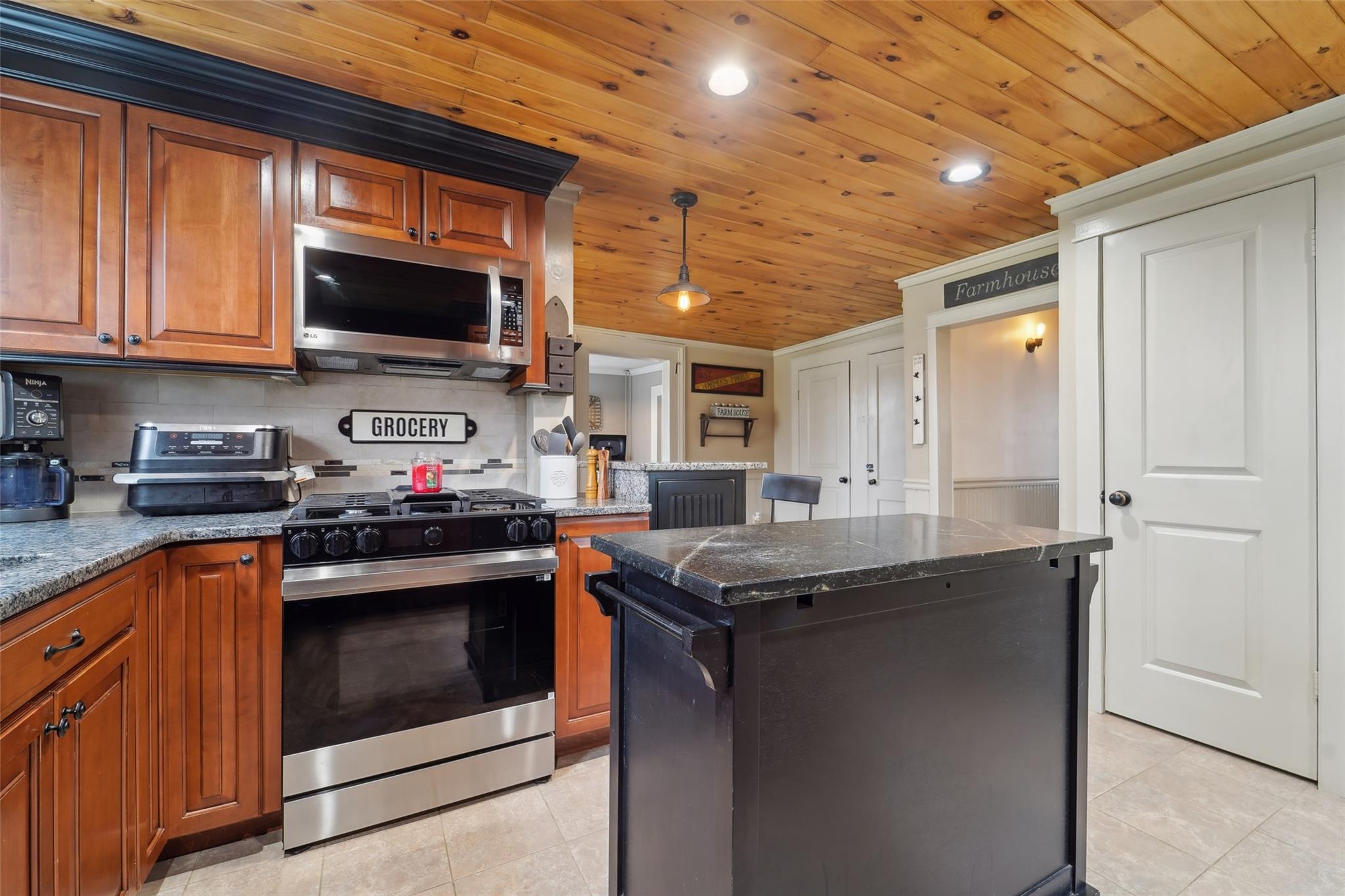 160 Mill Street, Wallkill, New York image 10
