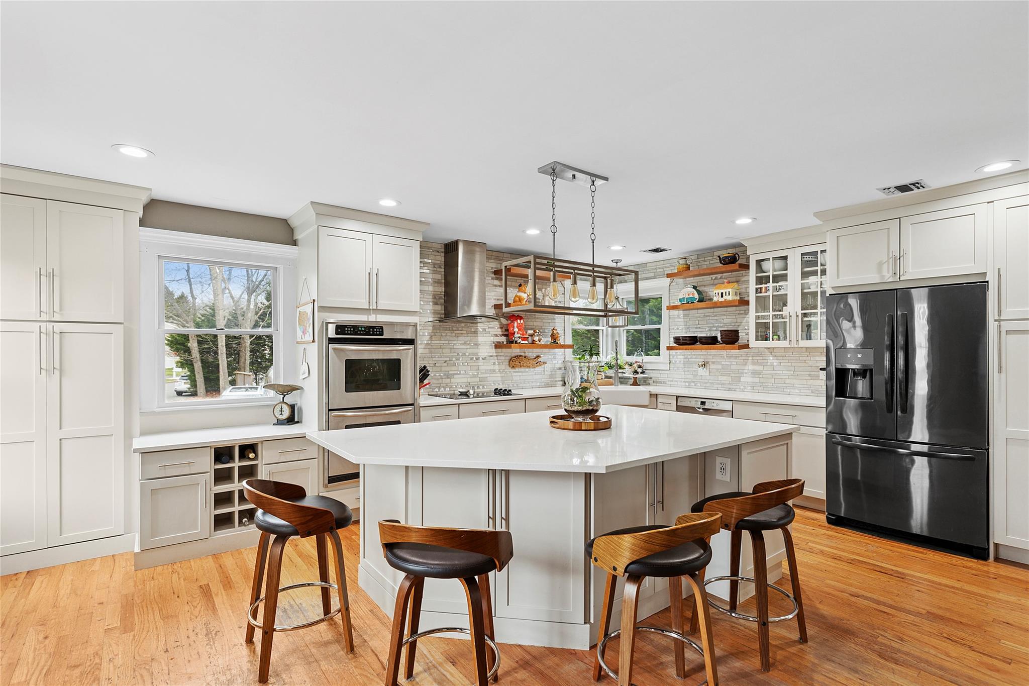 39 Memorial Boulevard, East Moriches, New York image 3