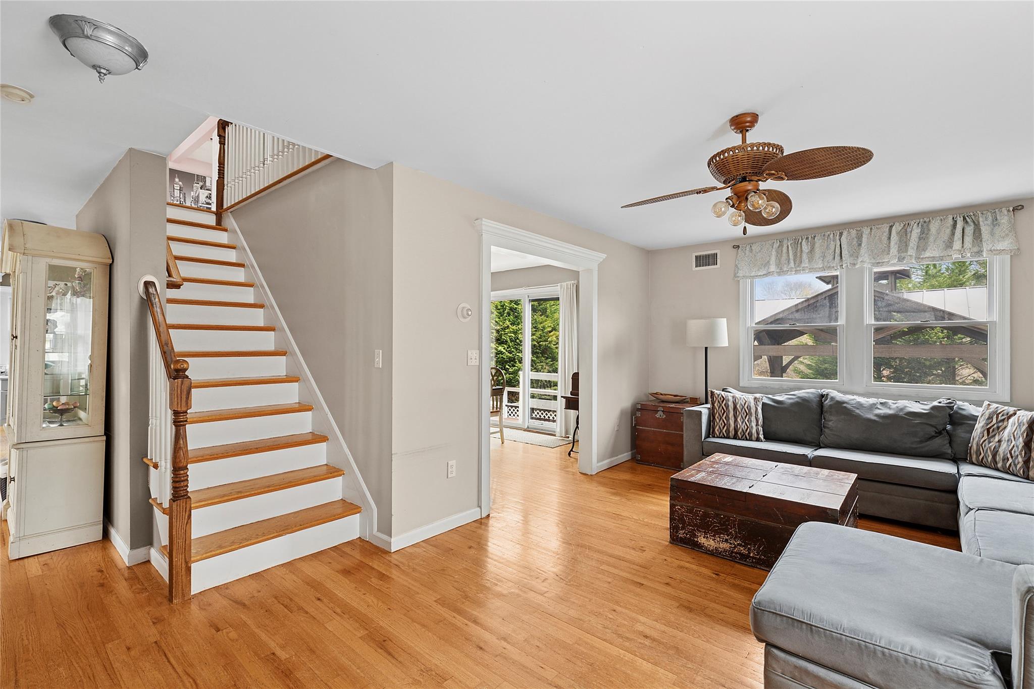 39 Memorial Boulevard, East Moriches, New York image 6