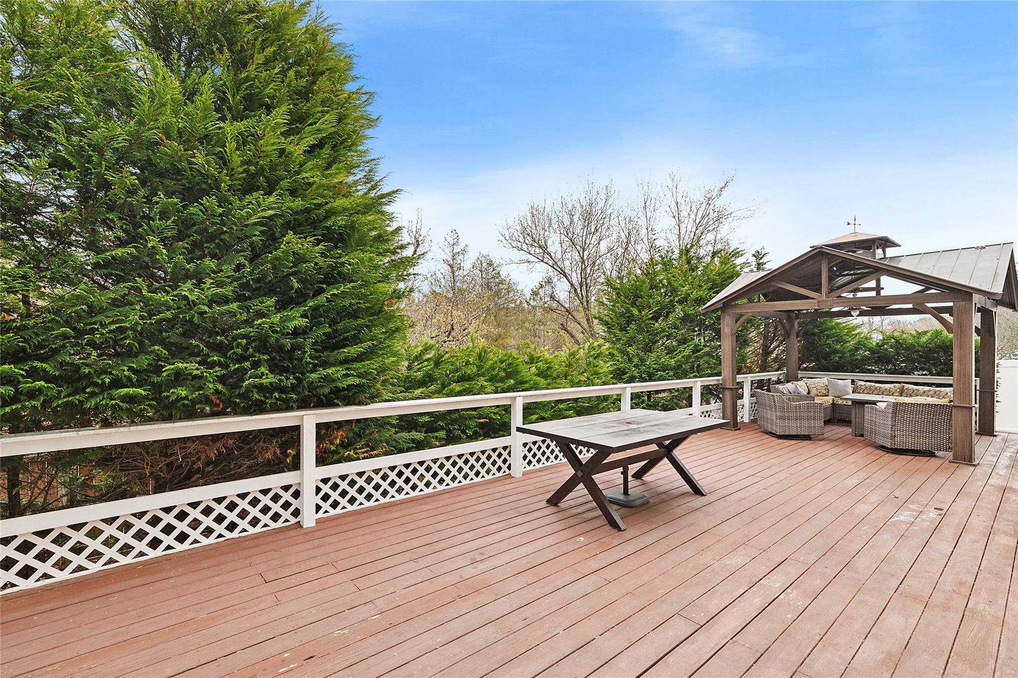 39 Memorial Boulevard, East Moriches, New York image 19