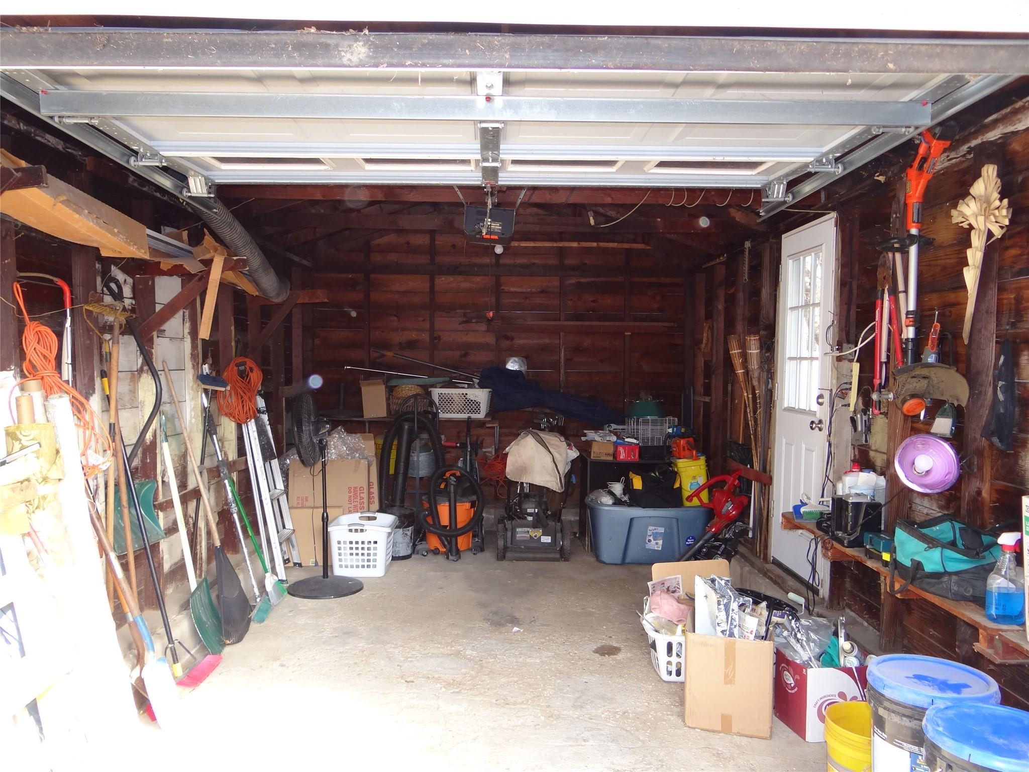 9 Armell Street, South Huntington, New York image 13