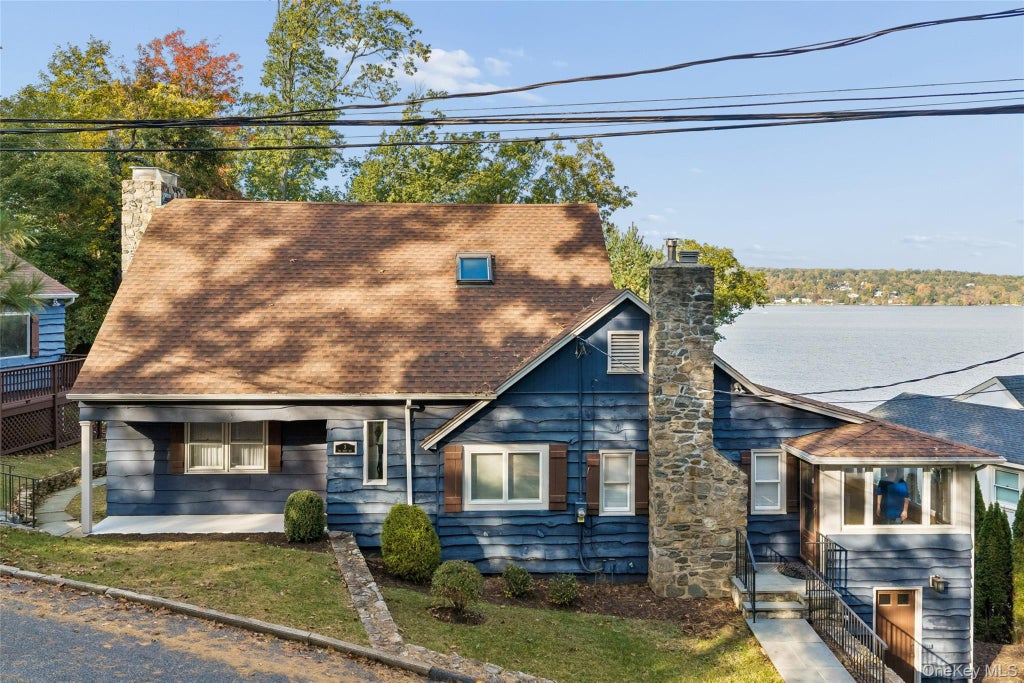 Photo of 3 The Crest Way WAY, Danbury, CT 06811 (MLS # 1067310)