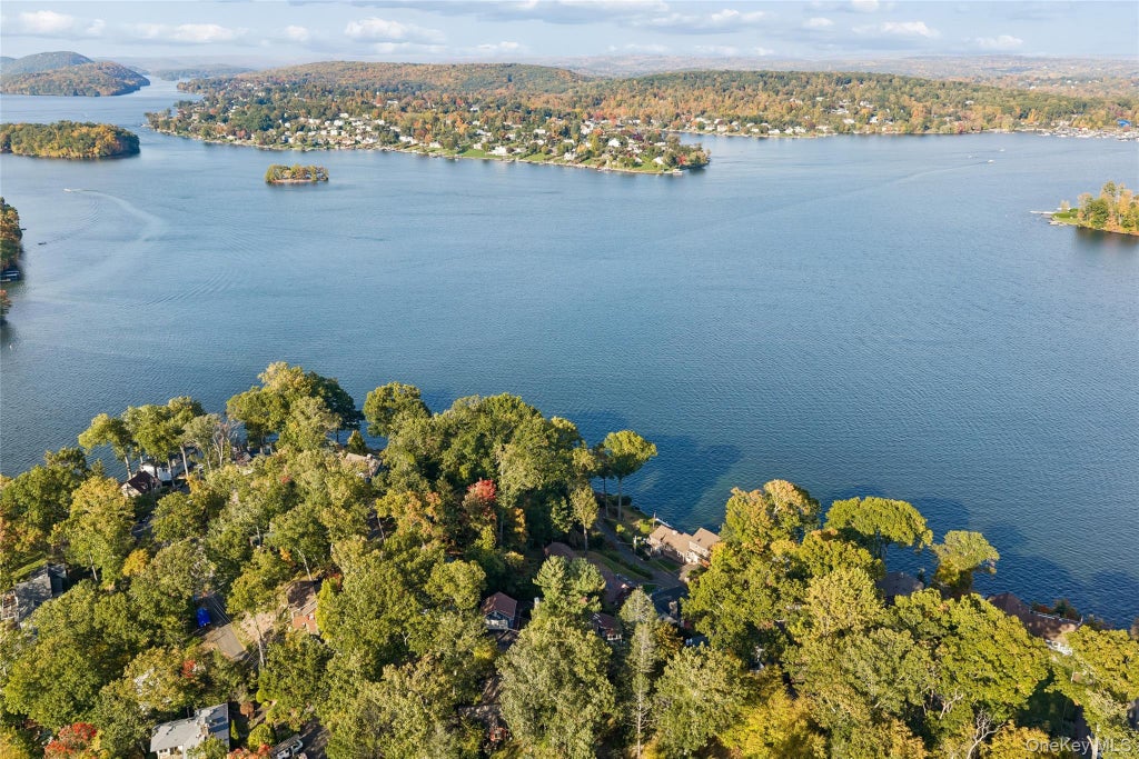 Photo of 3 The Crest Way WAY, Danbury, CT 06811 (MLS # 1067310)