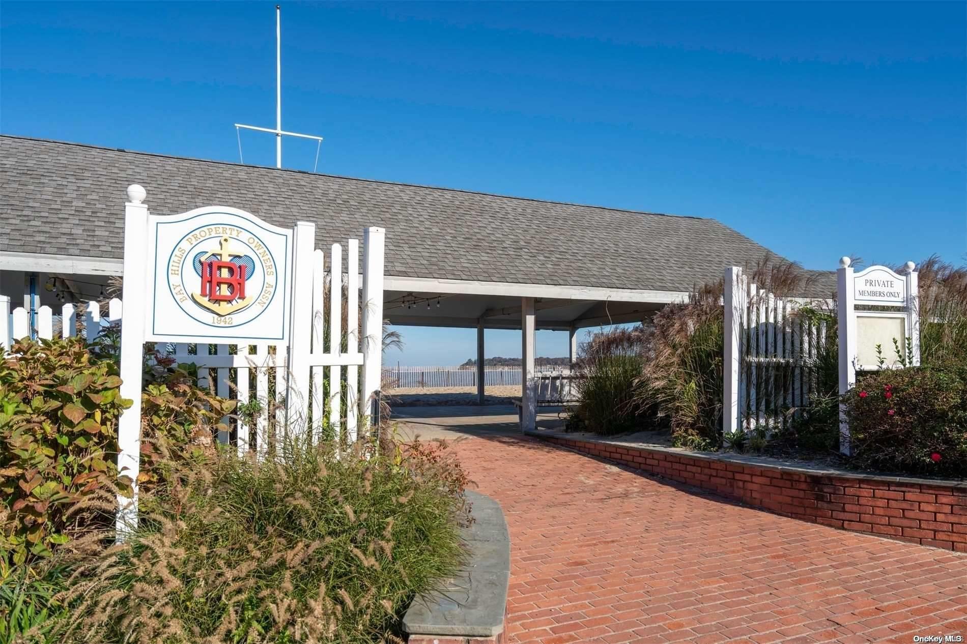 9 Beach Drive, Huntington Bay, New York image 37