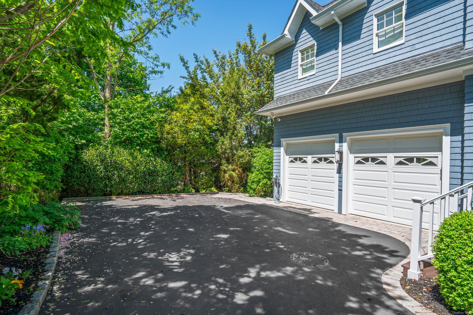9 Beach Drive, Huntington Bay, New York image 32