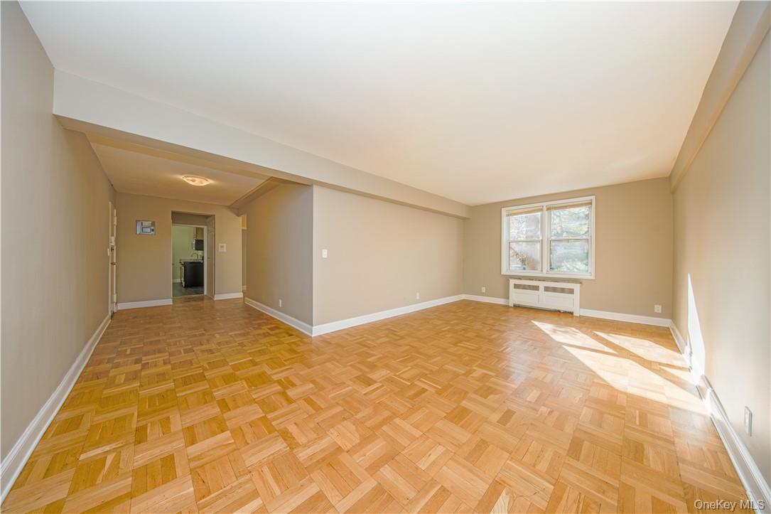 1133 Midland Avenue 1F