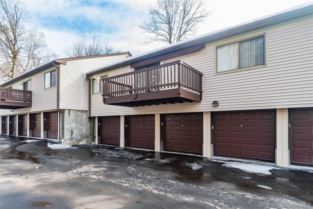 Photo of 113 Village Road #B, Yorktown Heights, NY 10598 (MLS # 962245)