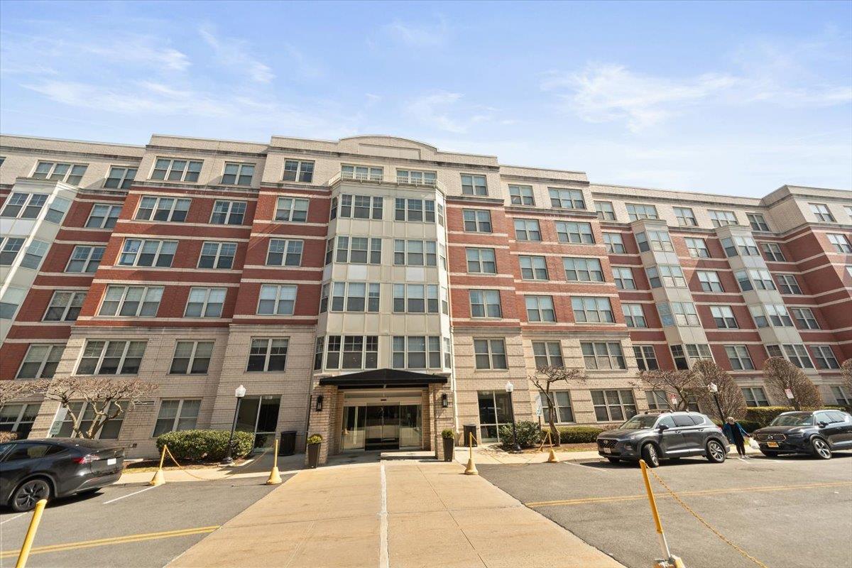 300 Mamaroneck Avenue #629, White Plains, New York image 24