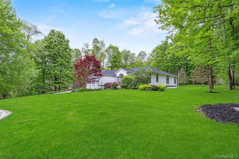 Homes For Sale - 44 Carol Lane<br/> Poughquag, NY 12570