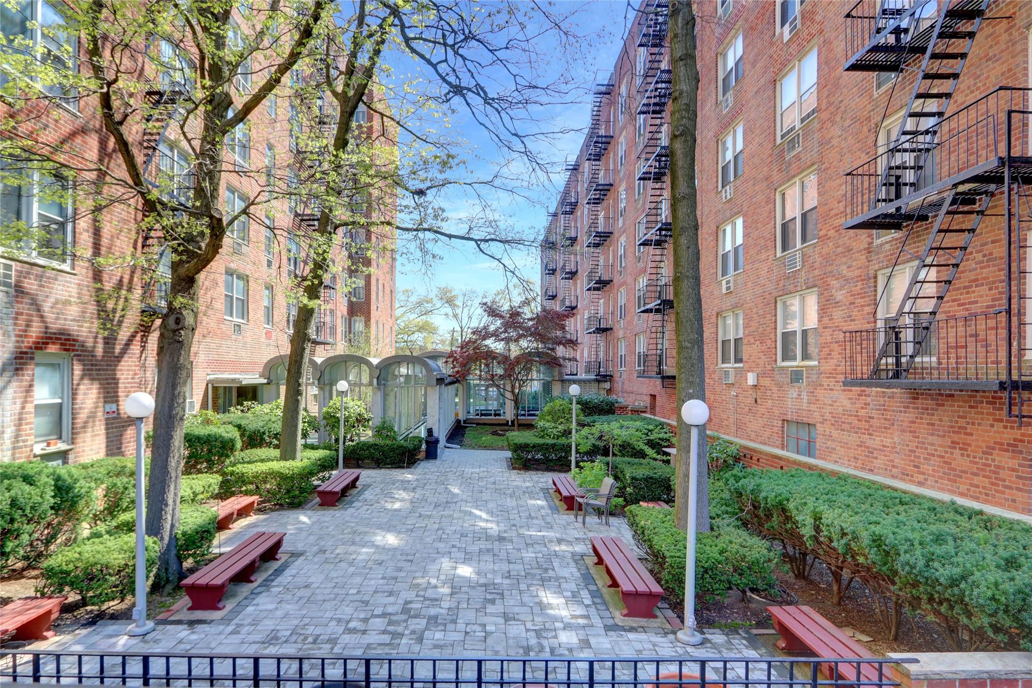 54-44 Little Neck Parkway #4K, Little Neck, New York image 25