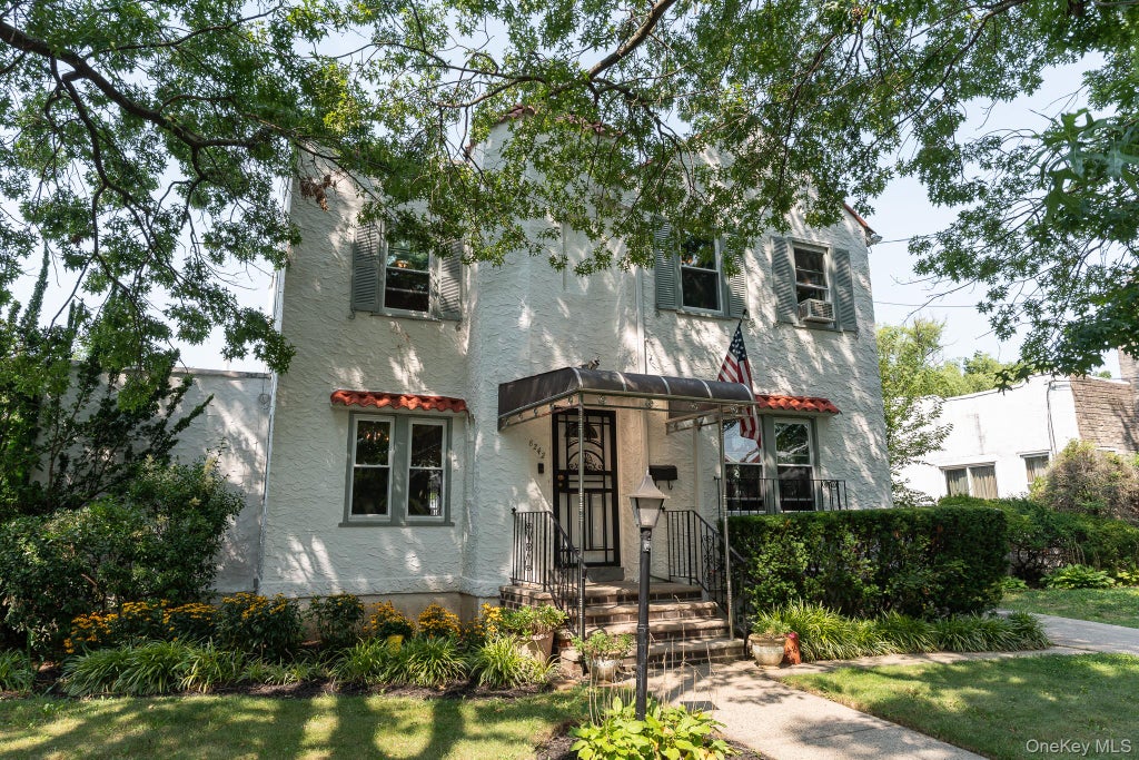 Photo of 82-42 233rd Street, Queens Village, NY 11427 (MLS # 1028108)