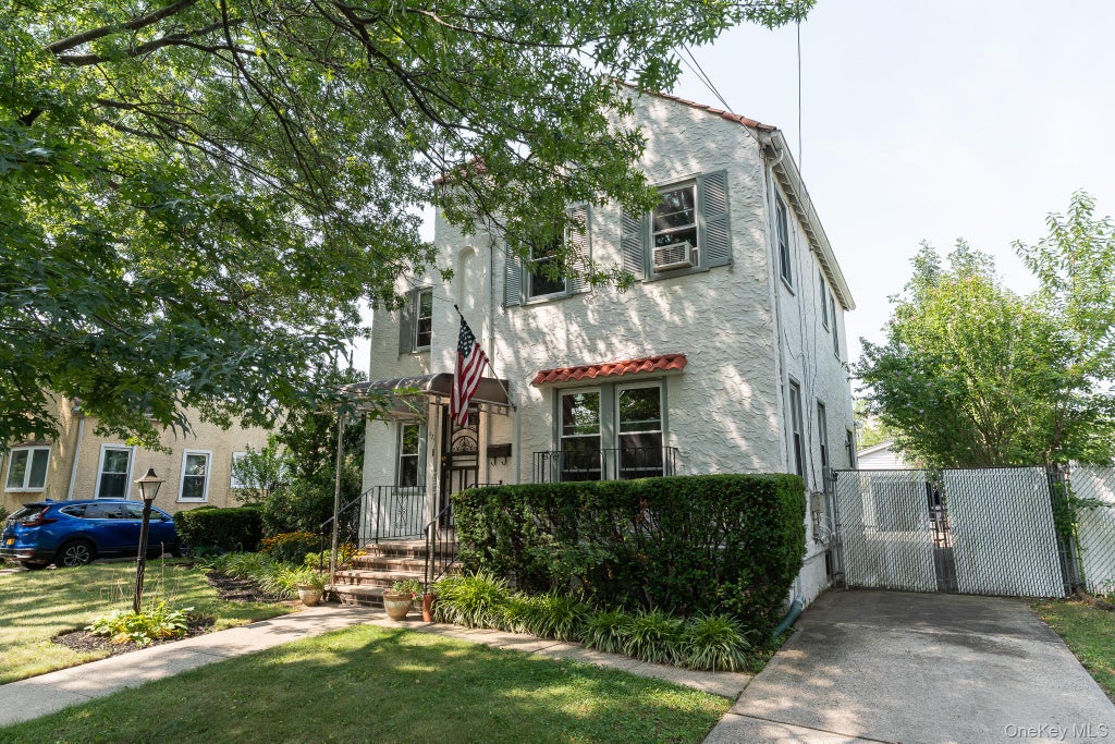 Photo of 82-42 233rd Street, Queens Village, NY 11427 (MLS # 1028108)