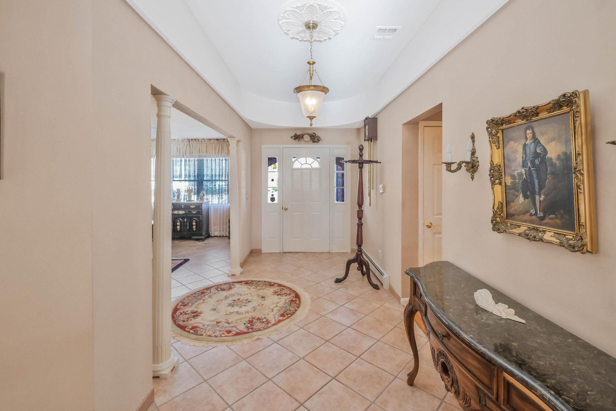 35 Westminster Drive, Bohemia, New York image 4