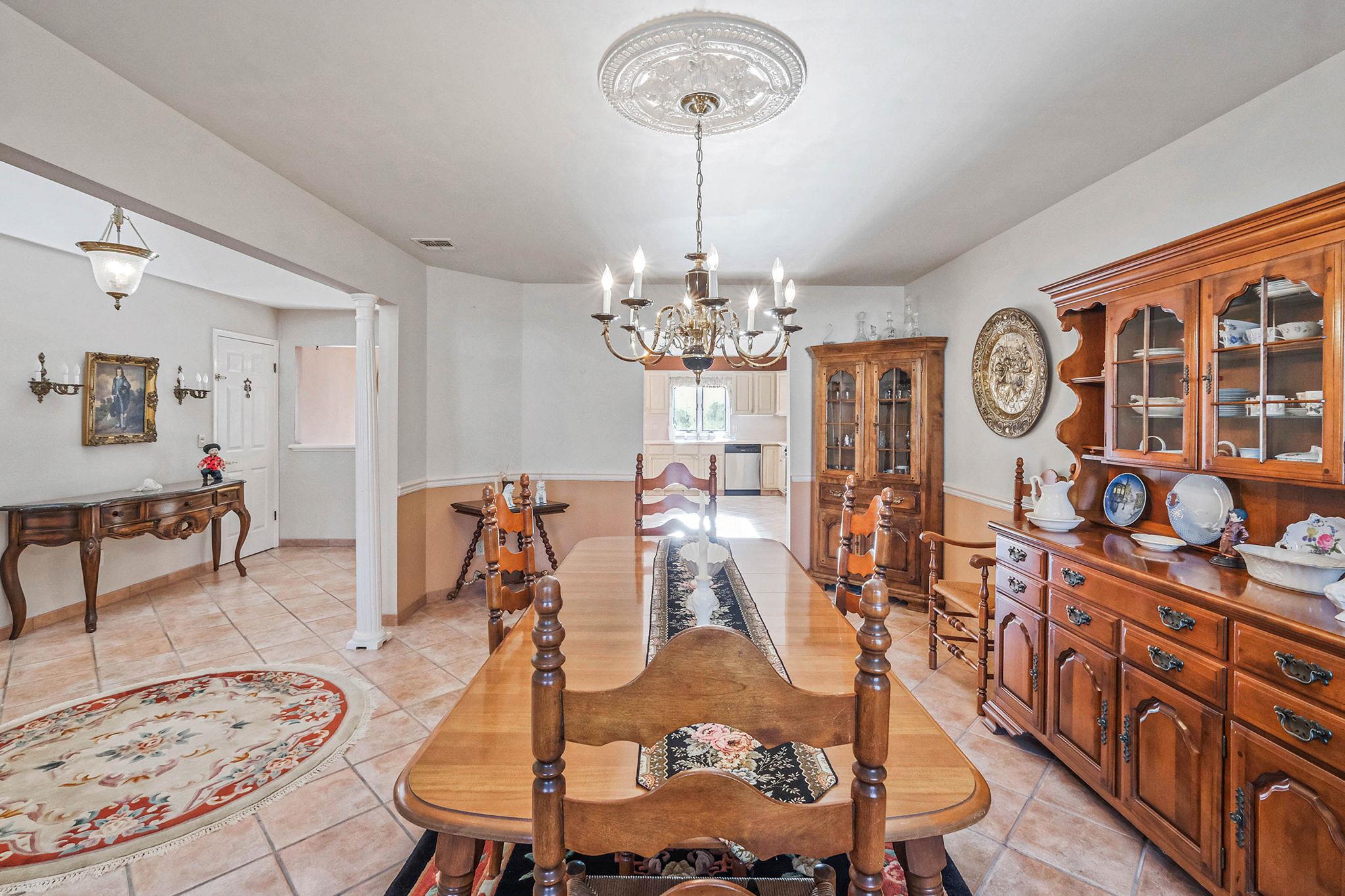 35 Westminster Drive, Bohemia, New York image 5