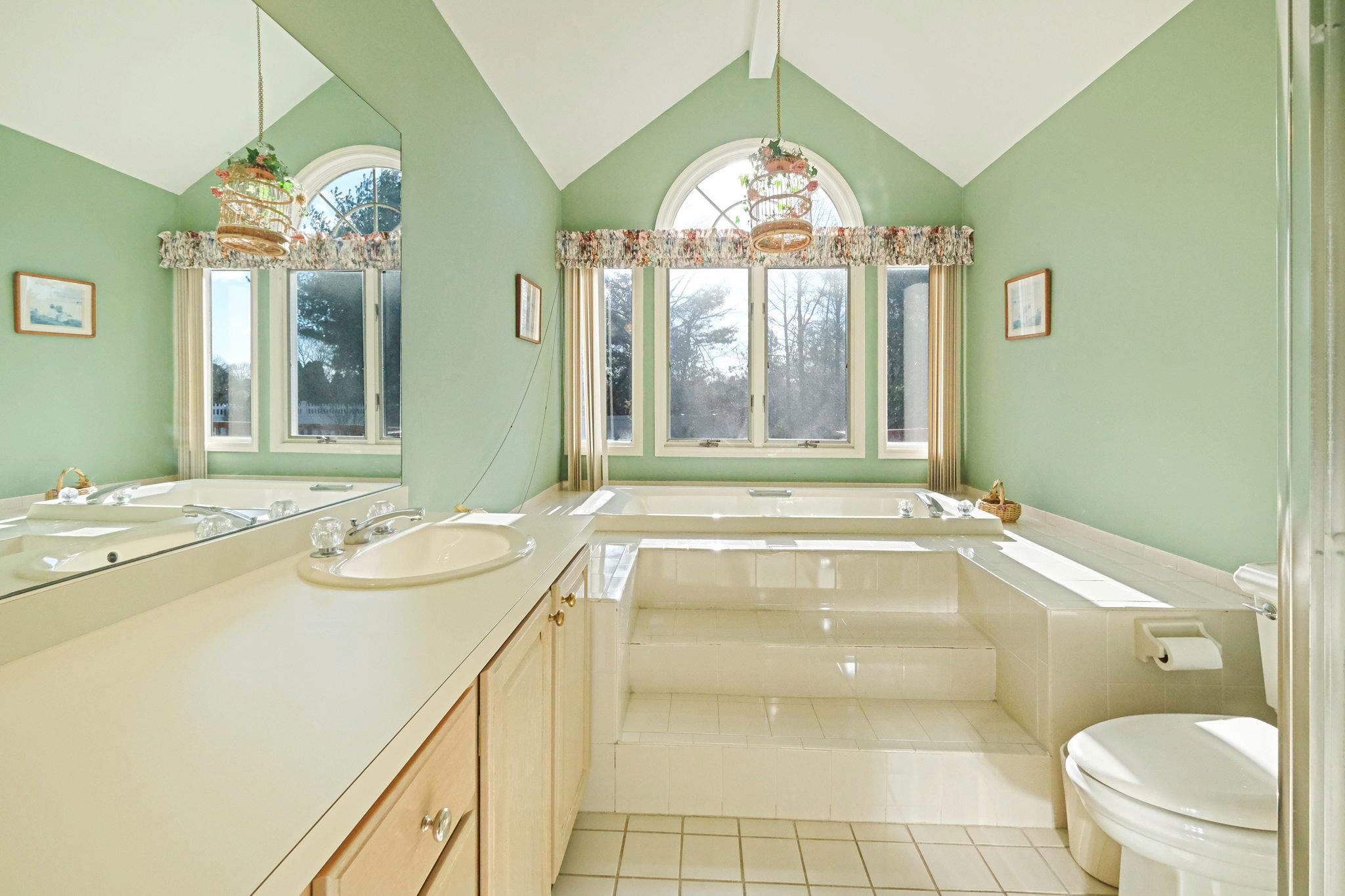 35 Westminster Drive, Bohemia, New York image 28