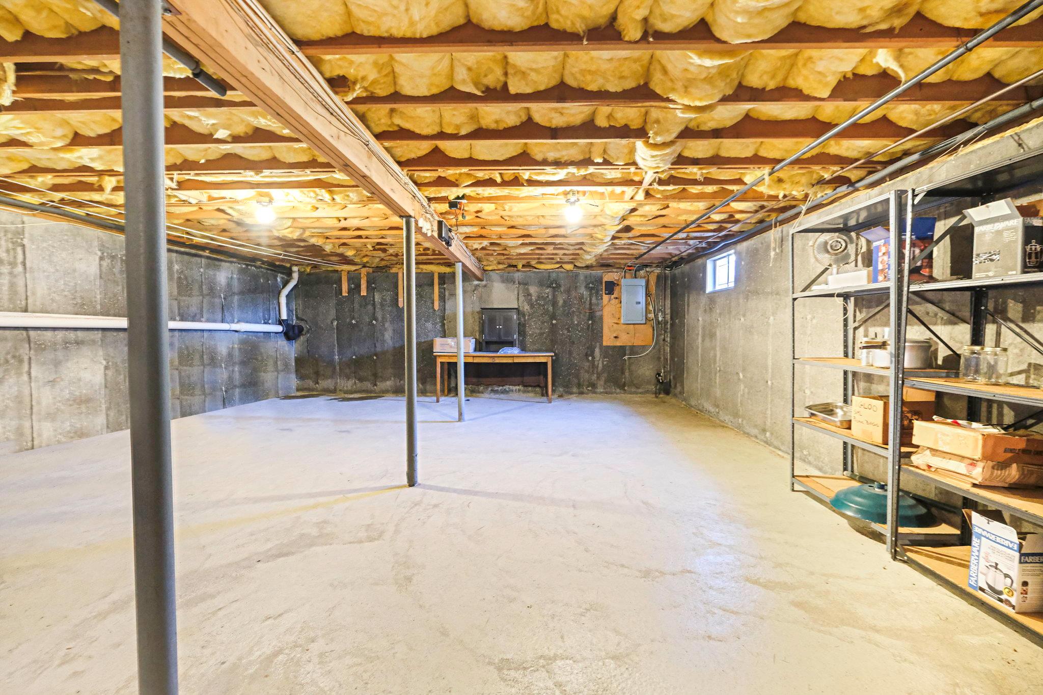 35 Westminster Drive, Bohemia, New York image 31