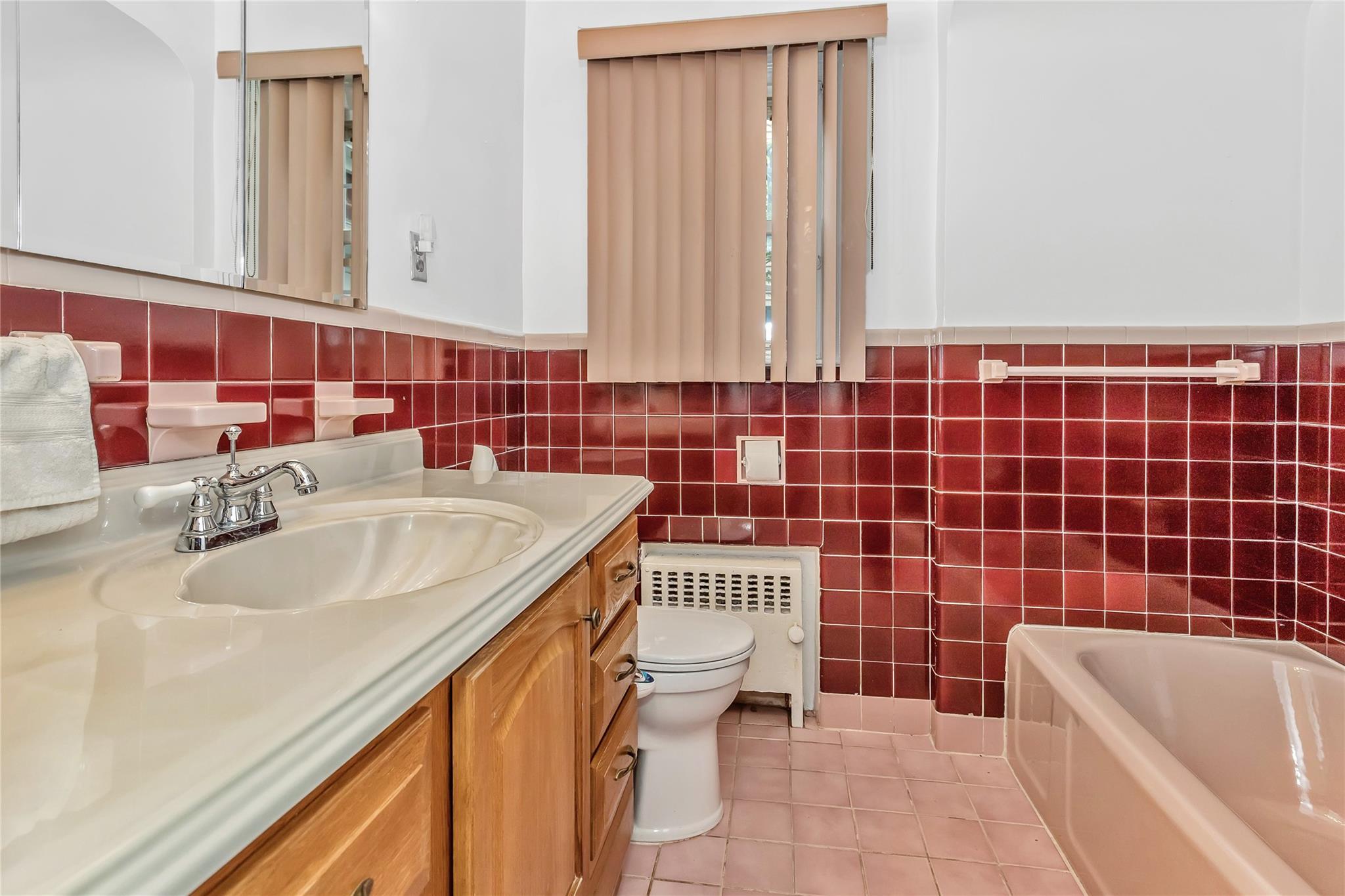 584 Adams Avenue, West Hempstead, New York image 14